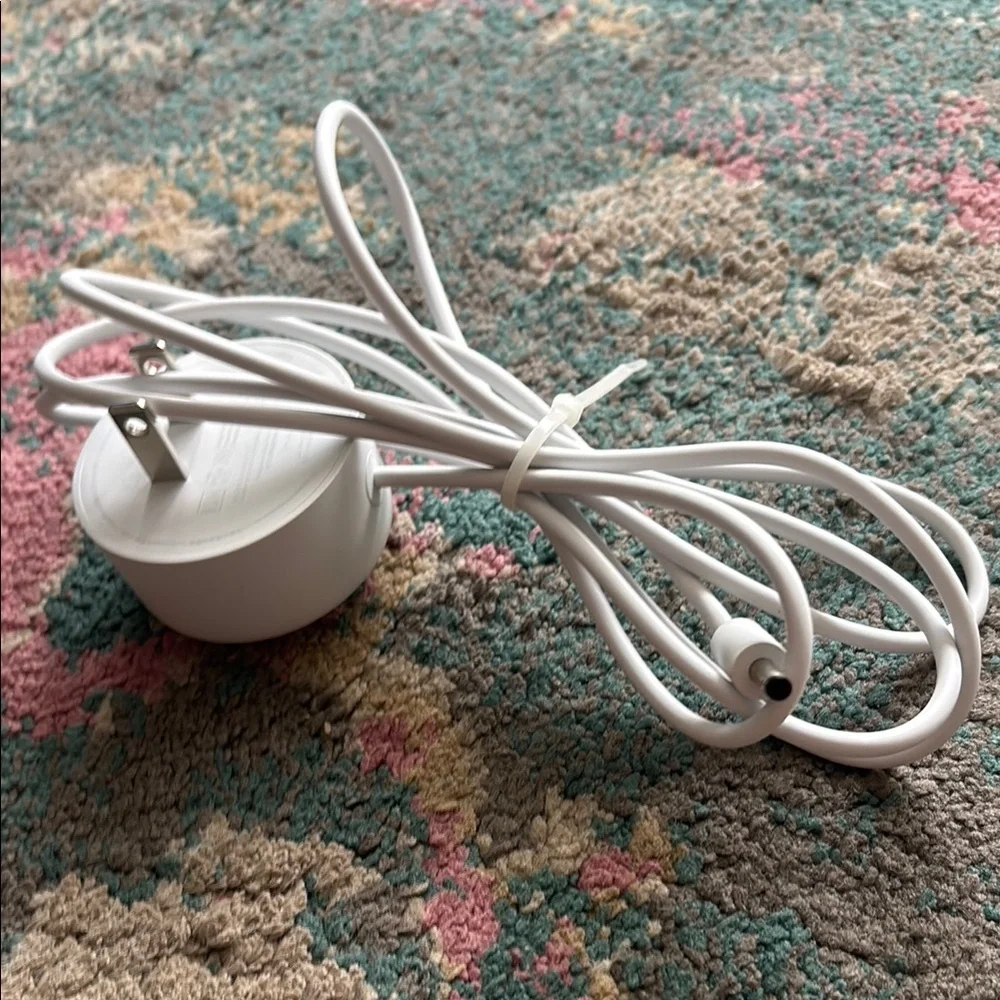 Google White Mesh Network Device